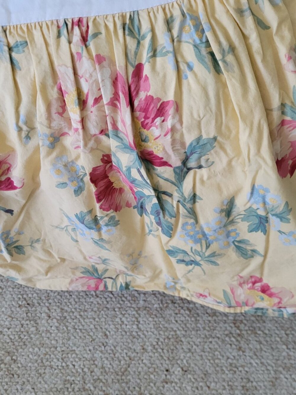 Ralph Lauren Designer Dust Ruffle in King size